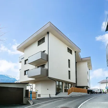 13 Apartman